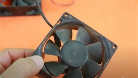 how to charge a box fan wothout electricity|running a box fan without electricity.